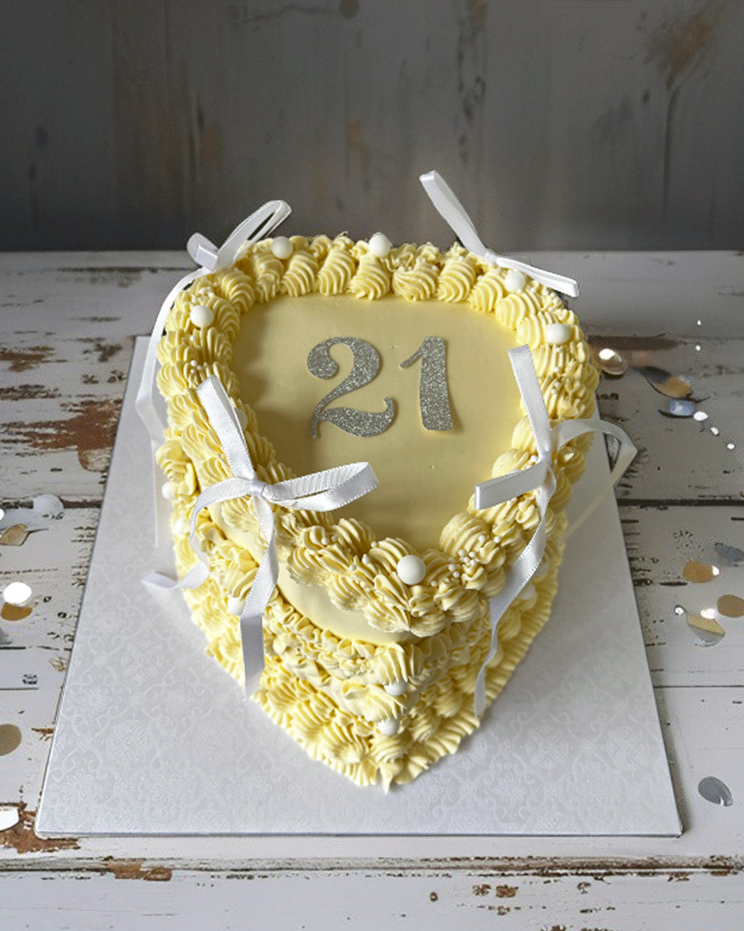 Heart Vintage Cake
